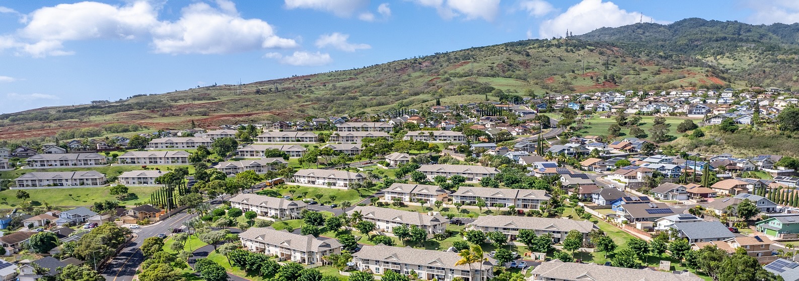 Makakilo homes on the hillside of Oahu