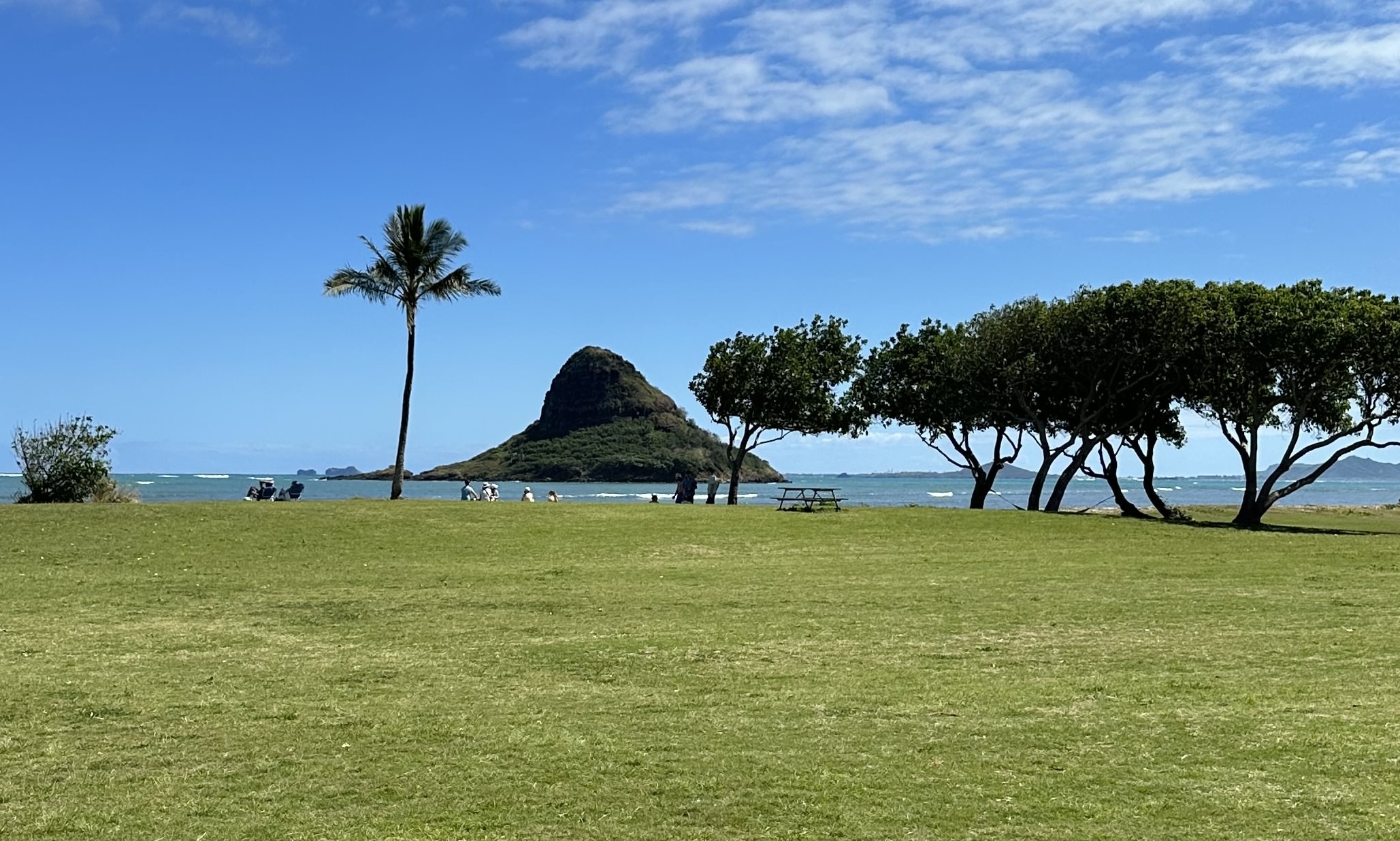 kaneohe bay hawaii small island